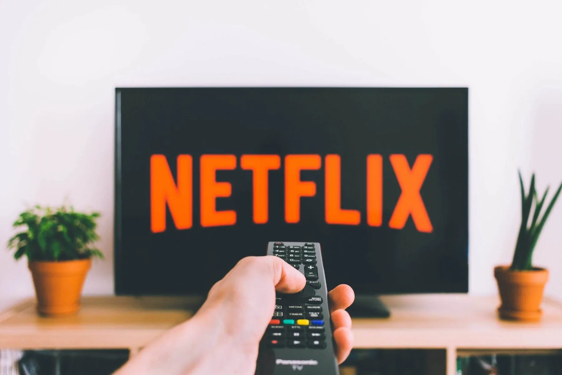 Are Subscription Services and Bundles a Good Strategy for Your Brand?
